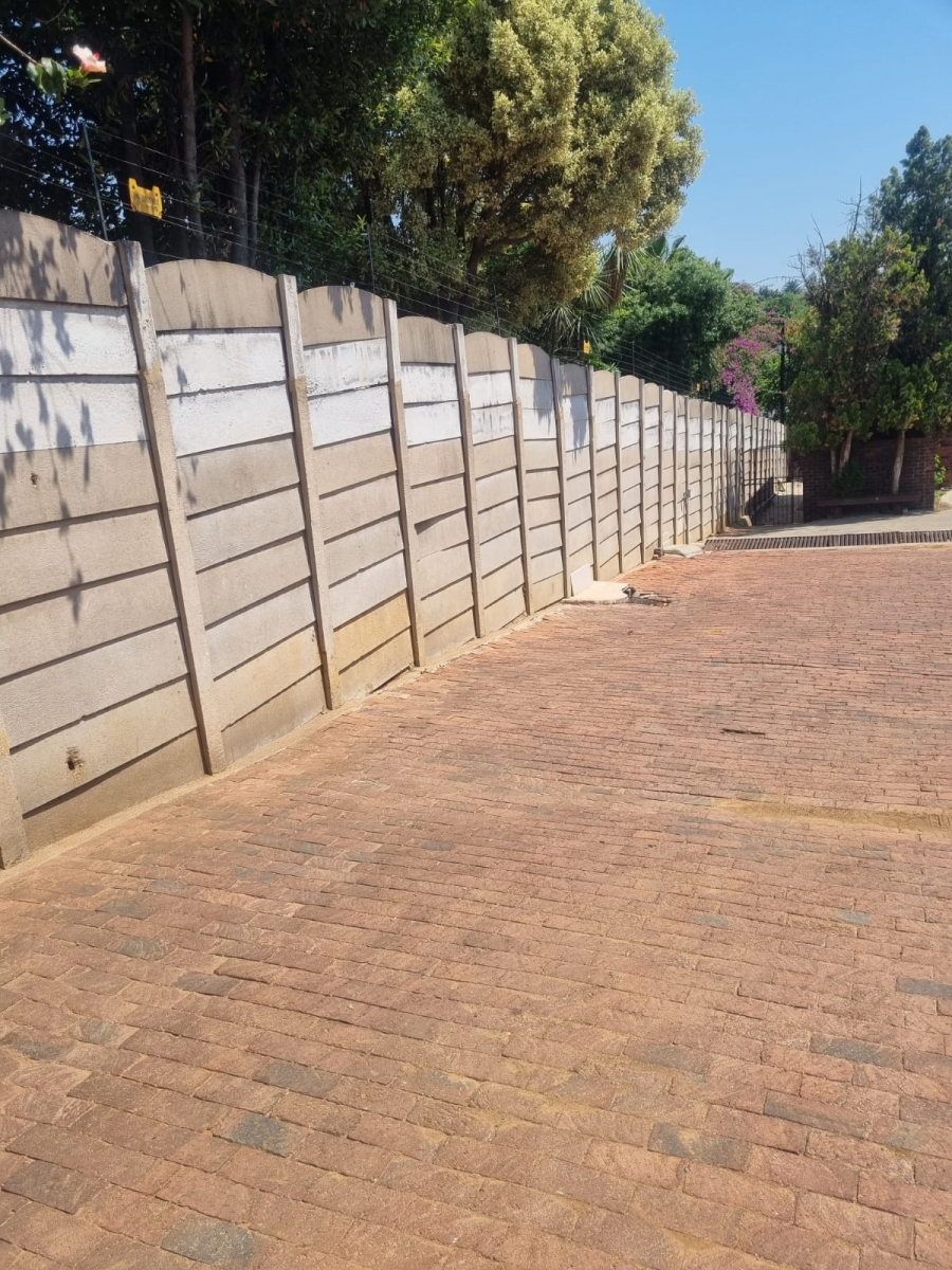 1 Bedroom Property for Sale in Bramley Park Gauteng
