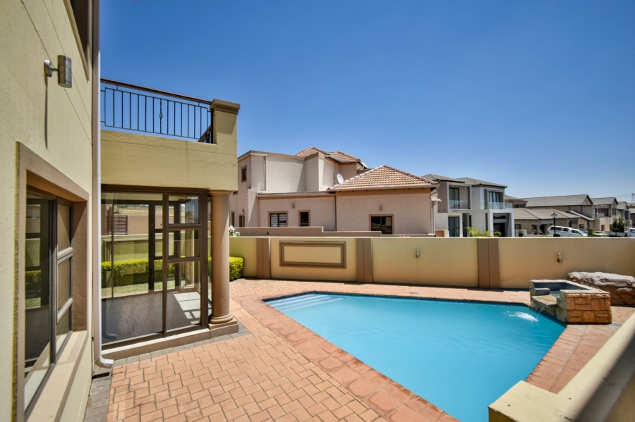 4 Bedroom Property for Sale in Blue Valley Golf Estate Gauteng