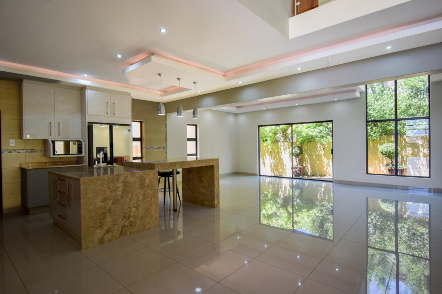 4 Bedroom Property for Sale in Blue Valley Golf Estate Gauteng