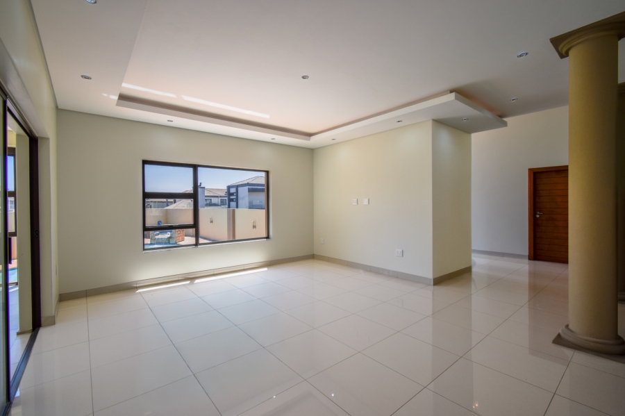 4 Bedroom Property for Sale in Blue Valley Golf Estate Gauteng