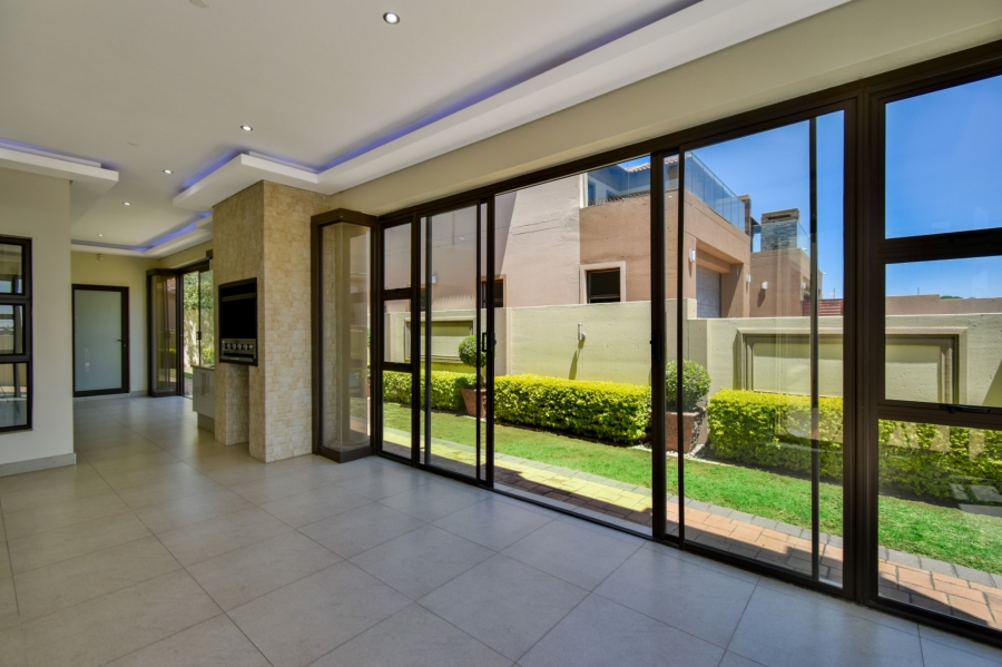 4 Bedroom Property for Sale in Blue Valley Golf Estate Gauteng