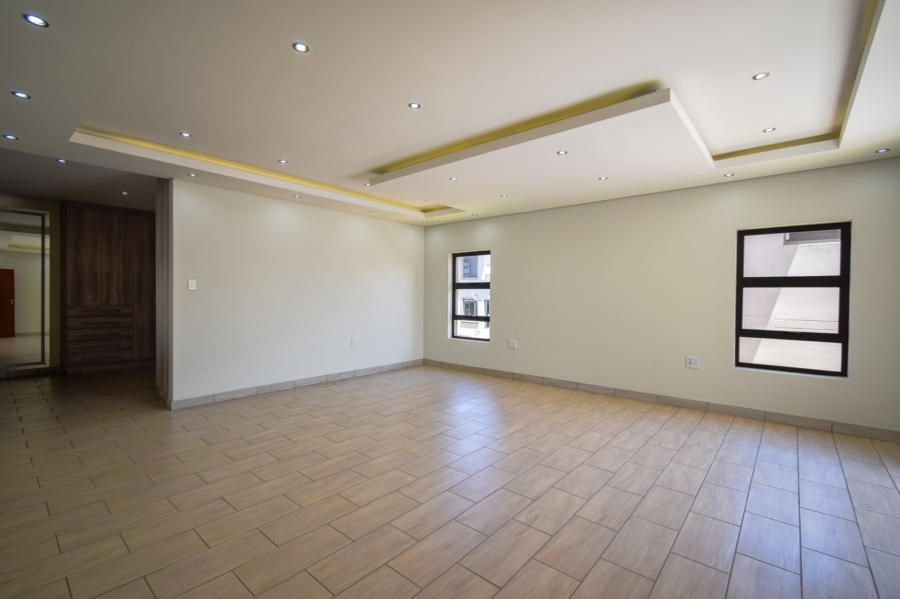 4 Bedroom Property for Sale in Blue Valley Golf Estate Gauteng