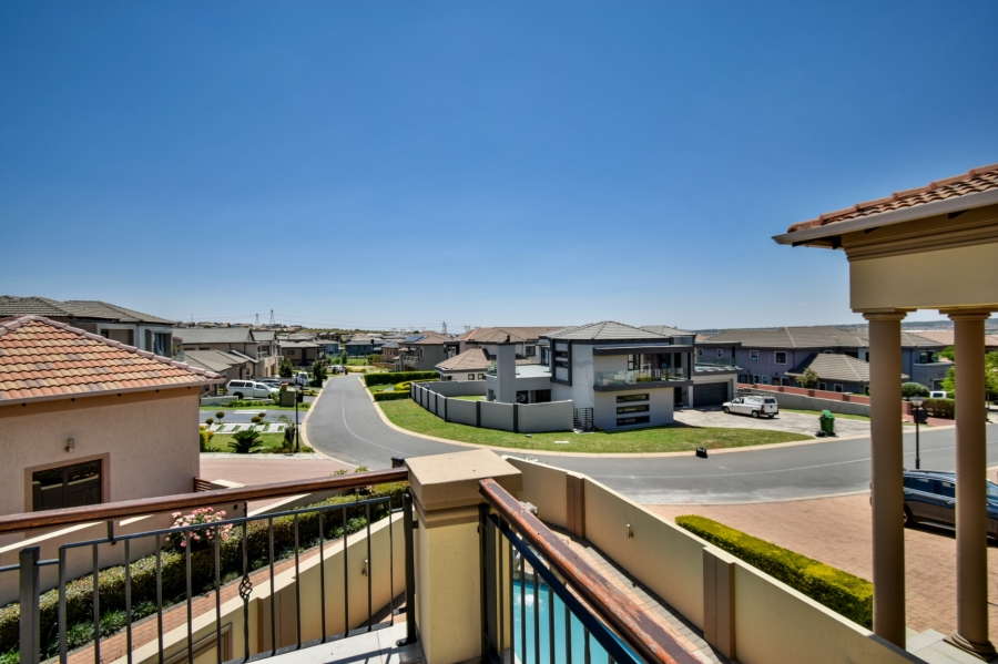 4 Bedroom Property for Sale in Blue Valley Golf Estate Gauteng