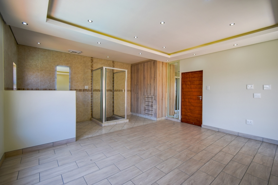 4 Bedroom Property for Sale in Blue Valley Golf Estate Gauteng