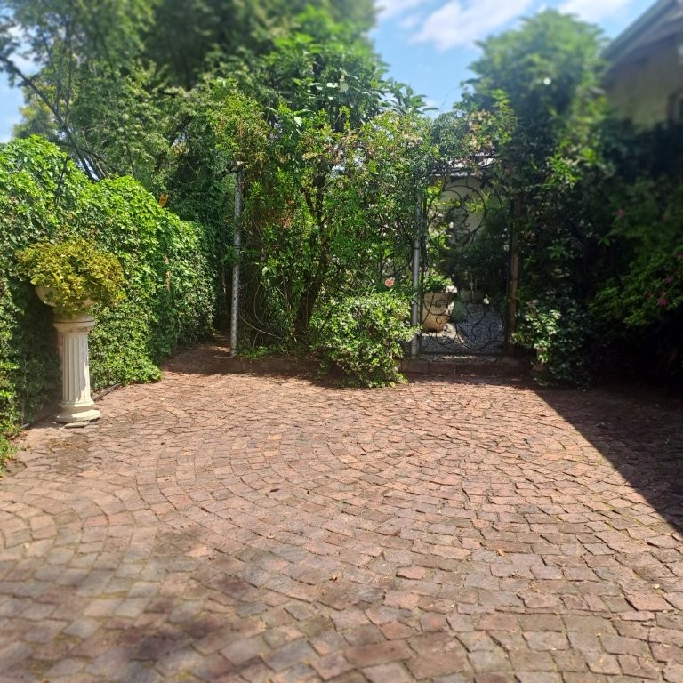 To Let 2 Bedroom Property for Rent in Sandringham Gauteng