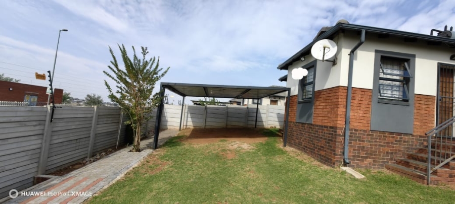 3 Bedroom Property for Sale in Mindalore Gauteng