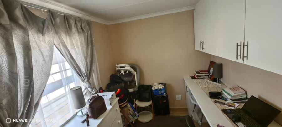 3 Bedroom Property for Sale in Mindalore Gauteng