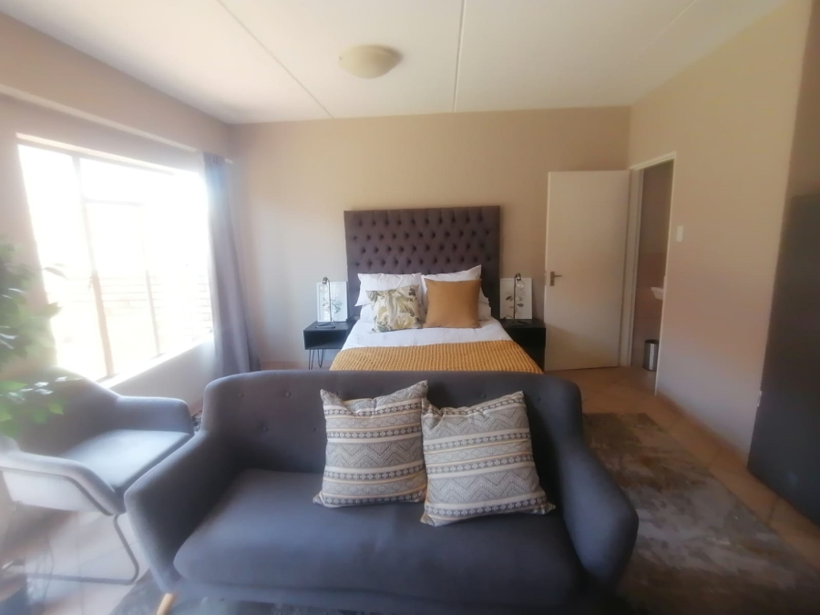 1 Bedroom Property for Sale in Krugersrus Gauteng