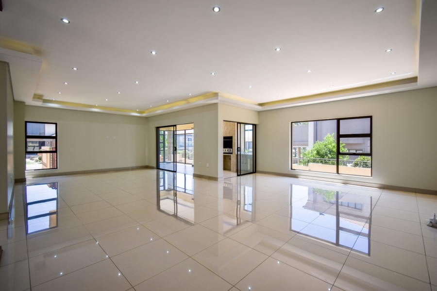 4 Bedroom Property for Sale in Blue Valley Golf Estate Gauteng