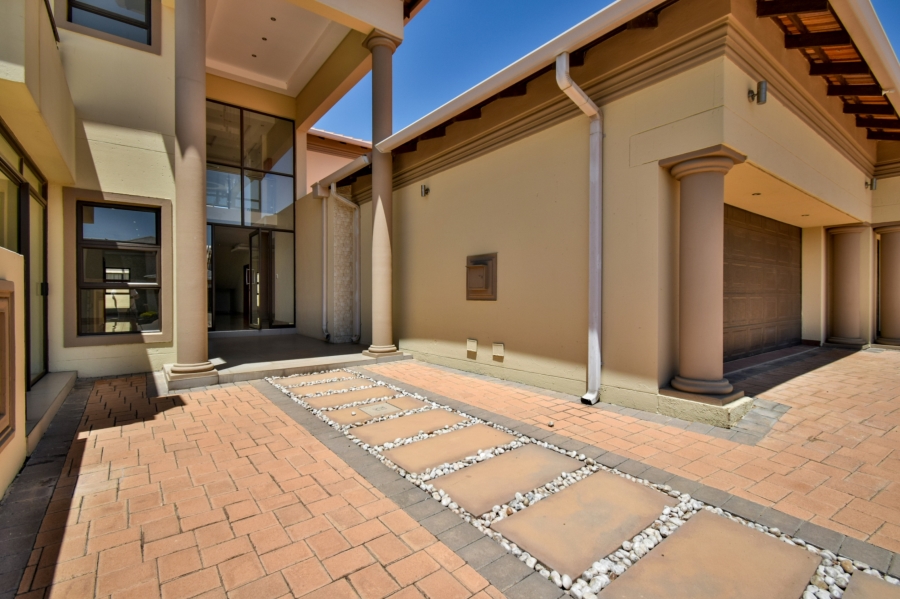 4 Bedroom Property for Sale in Blue Valley Golf Estate Gauteng