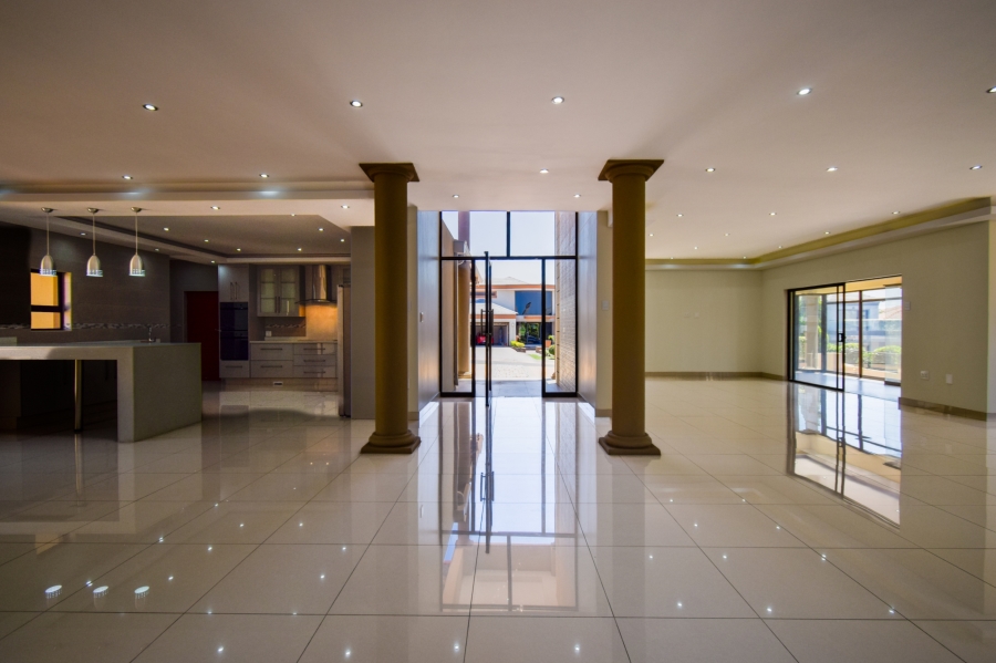 4 Bedroom Property for Sale in Blue Valley Golf Estate Gauteng