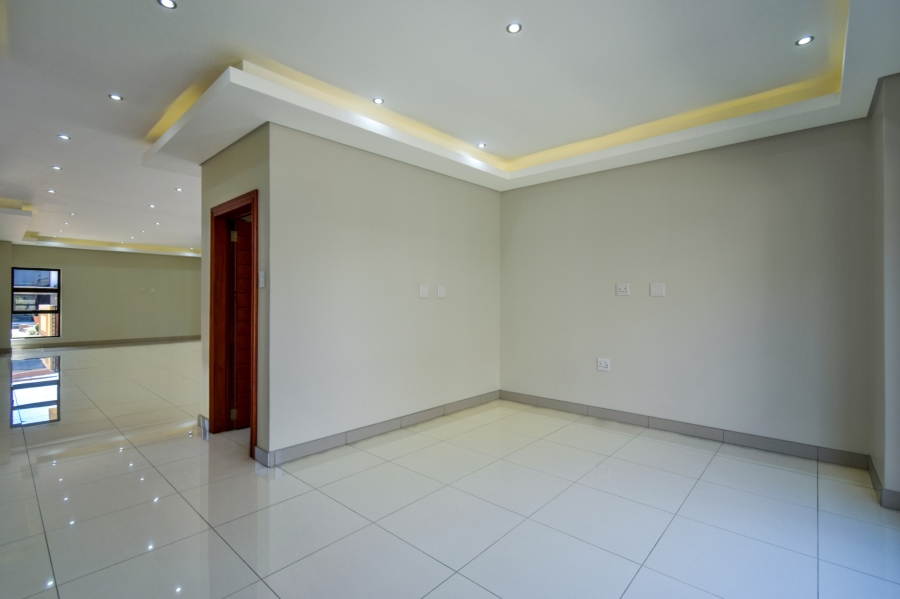 4 Bedroom Property for Sale in Blue Valley Golf Estate Gauteng