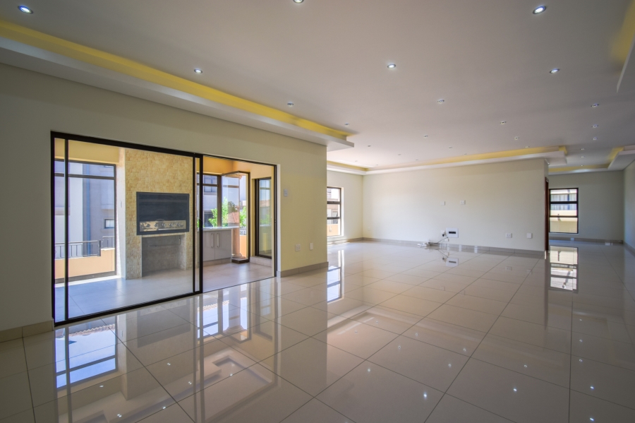 4 Bedroom Property for Sale in Blue Valley Golf Estate Gauteng