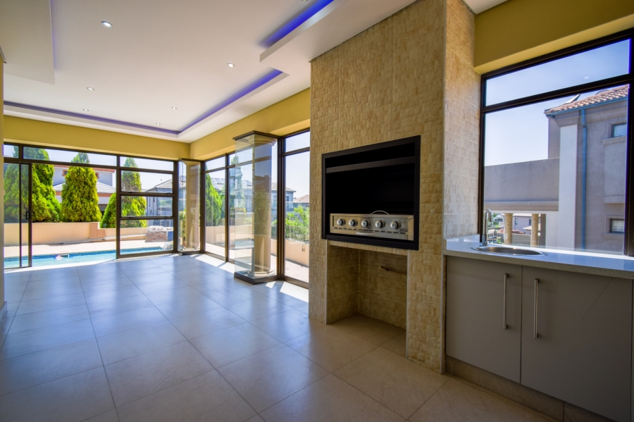 4 Bedroom Property for Sale in Blue Valley Golf Estate Gauteng
