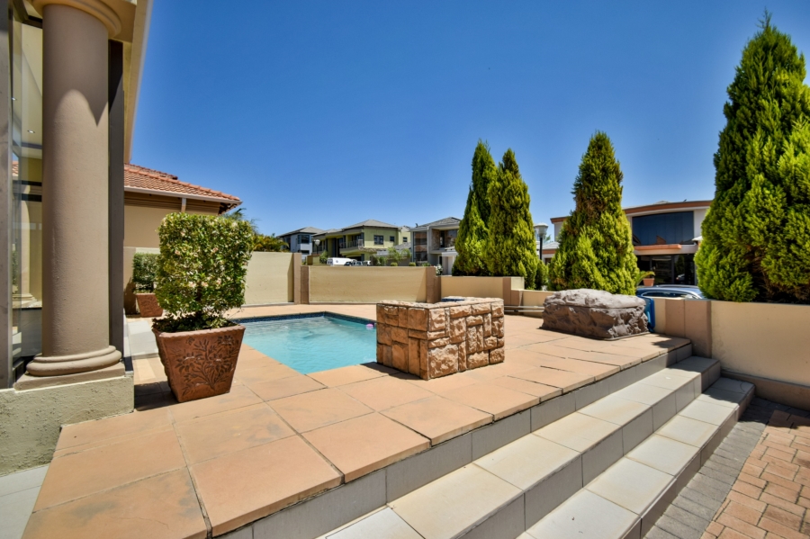 4 Bedroom Property for Sale in Blue Valley Golf Estate Gauteng