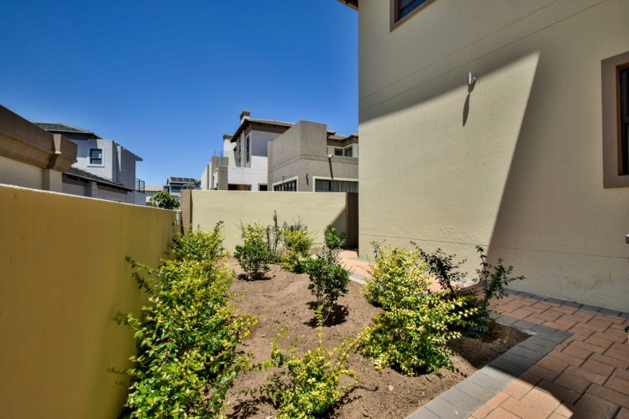 4 Bedroom Property for Sale in Blue Valley Golf Estate Gauteng