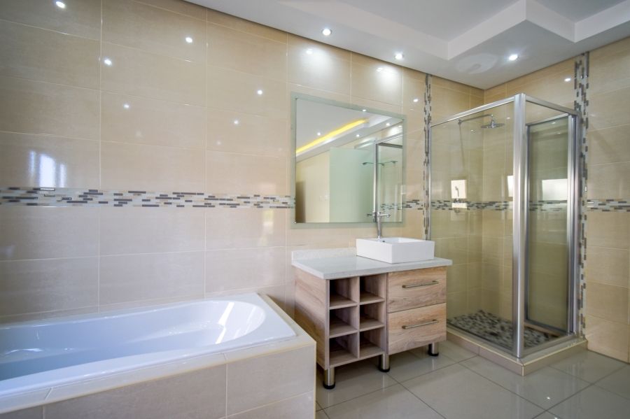 4 Bedroom Property for Sale in Blue Valley Golf Estate Gauteng