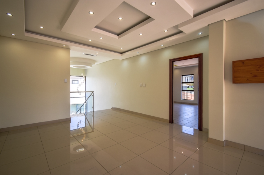 4 Bedroom Property for Sale in Blue Valley Golf Estate Gauteng