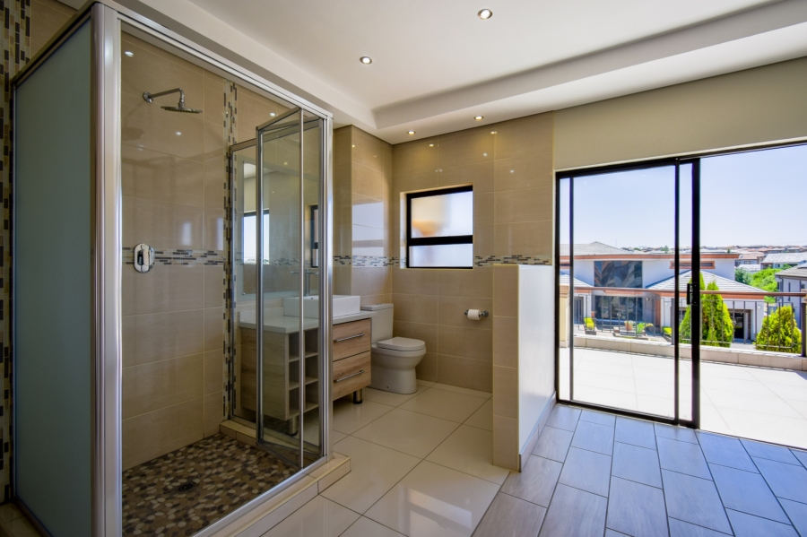 4 Bedroom Property for Sale in Blue Valley Golf Estate Gauteng