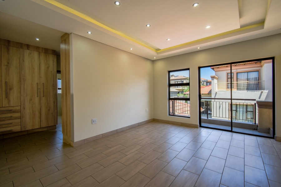 4 Bedroom Property for Sale in Blue Valley Golf Estate Gauteng