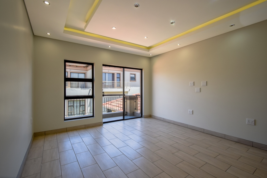 4 Bedroom Property for Sale in Blue Valley Golf Estate Gauteng