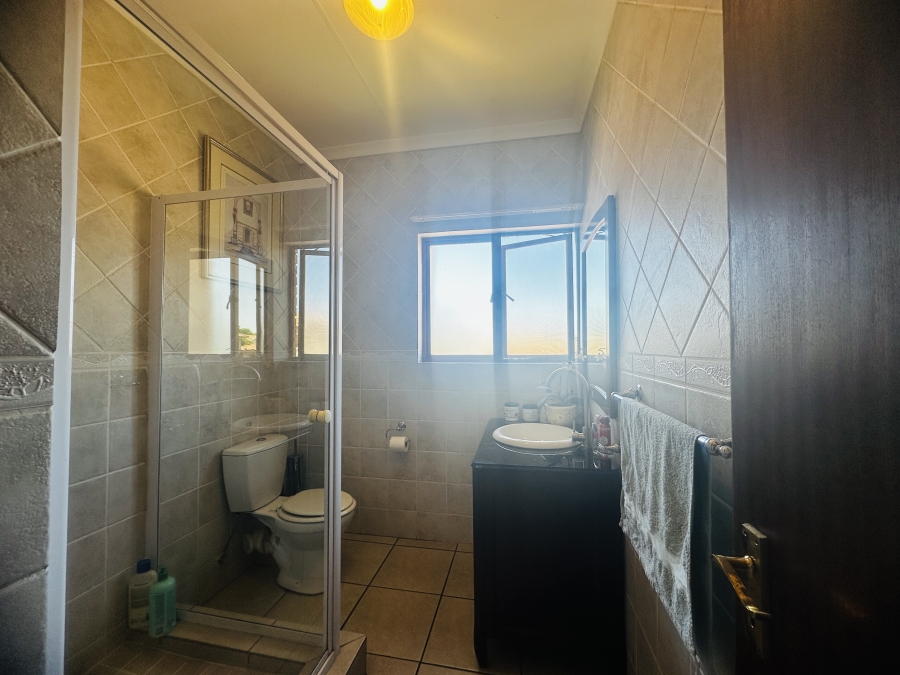 2 Bedroom Property for Sale in Sonneveld Gauteng