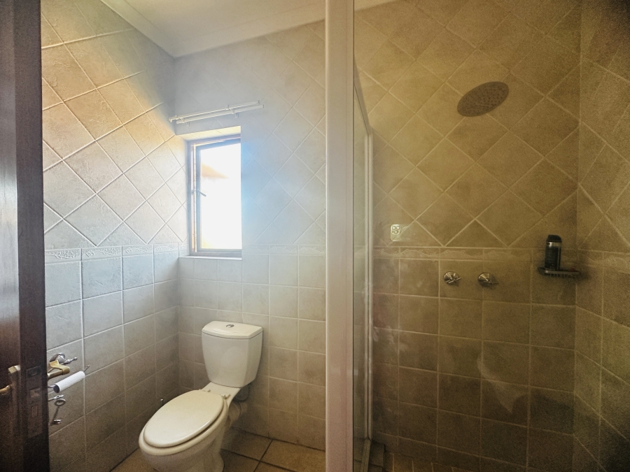 2 Bedroom Property for Sale in Sonneveld Gauteng