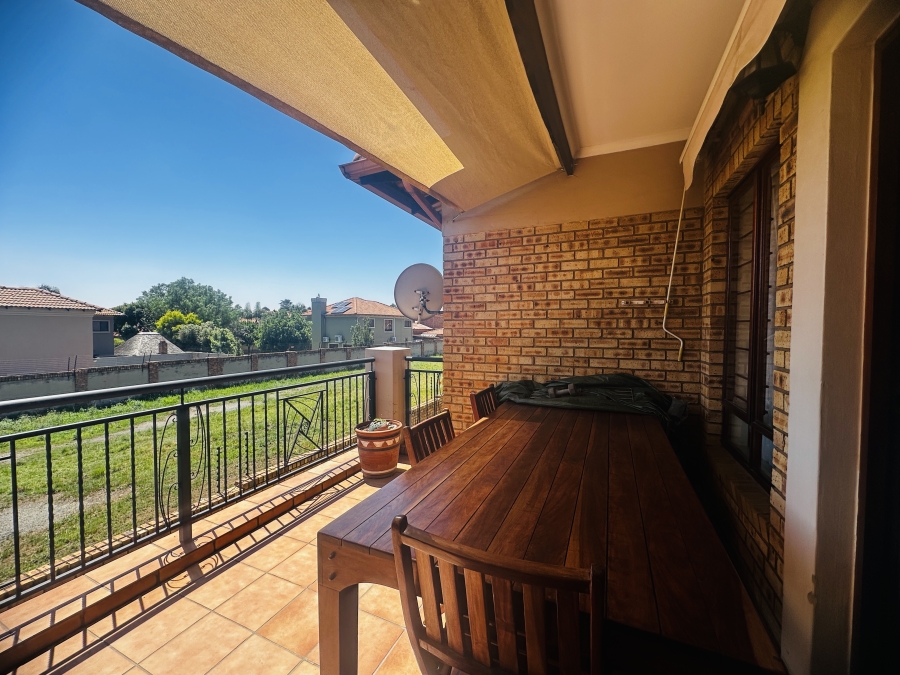 2 Bedroom Property for Sale in Sonneveld Gauteng