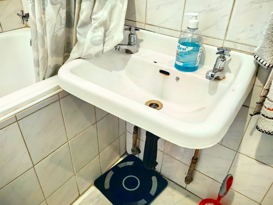 3 Bedroom Property for Sale in Jan Niemand Park Gauteng
