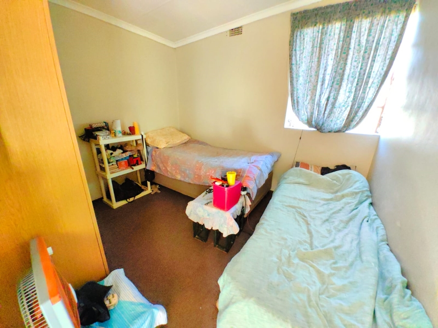 3 Bedroom Property for Sale in Jan Niemand Park Gauteng