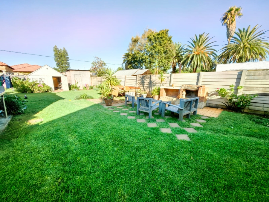 3 Bedroom Property for Sale in Jan Niemand Park Gauteng
