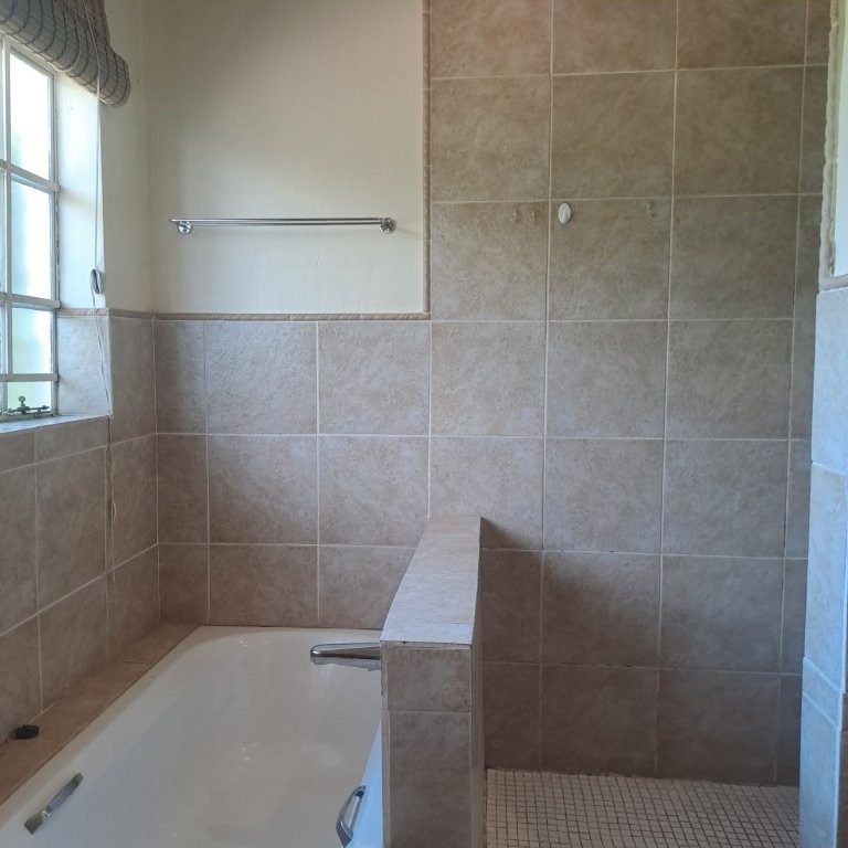 To Let 1 Bedroom Property for Rent in Sandringham Gauteng