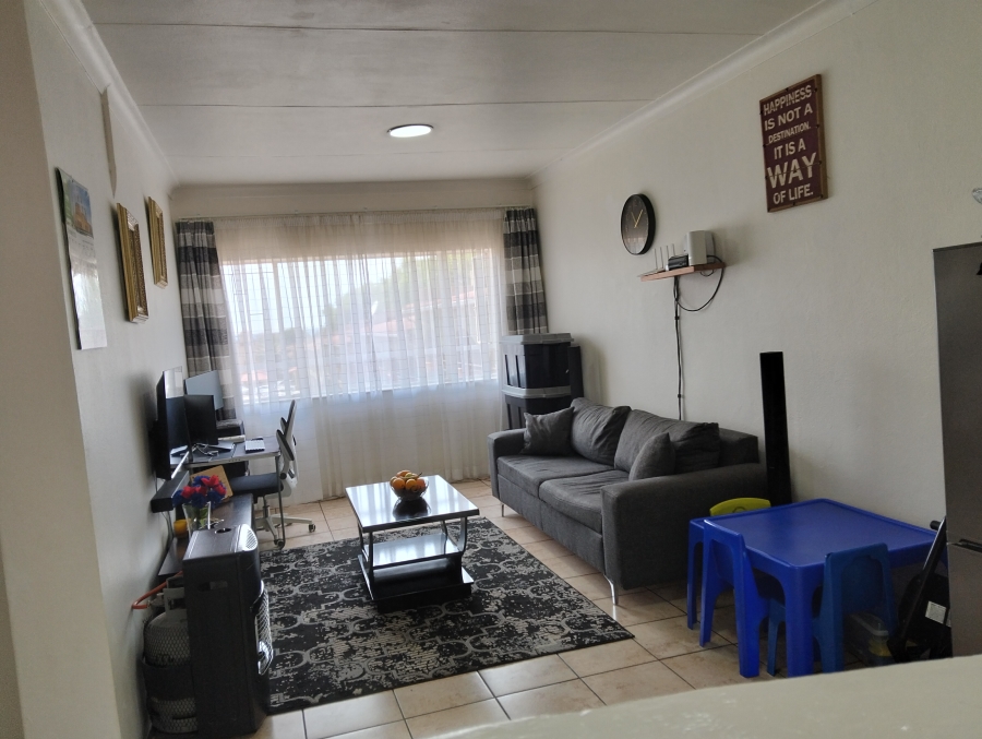 2 Bedroom Property for Sale in Albertville Gauteng