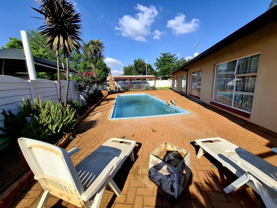 3 Bedroom Property for Sale in Dal Fouche Gauteng