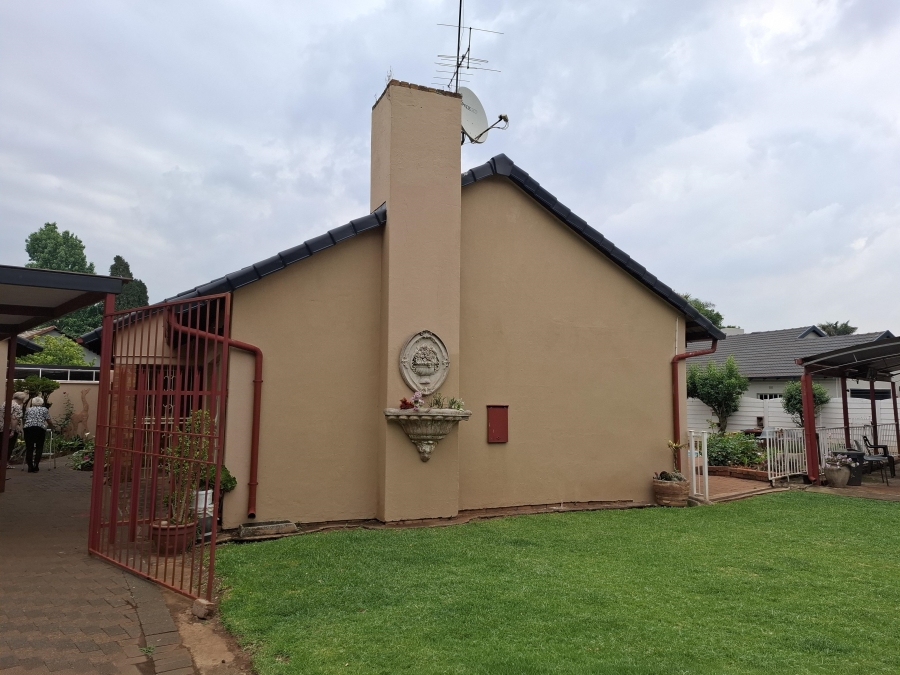 3 Bedroom Property for Sale in Dal Fouche Gauteng