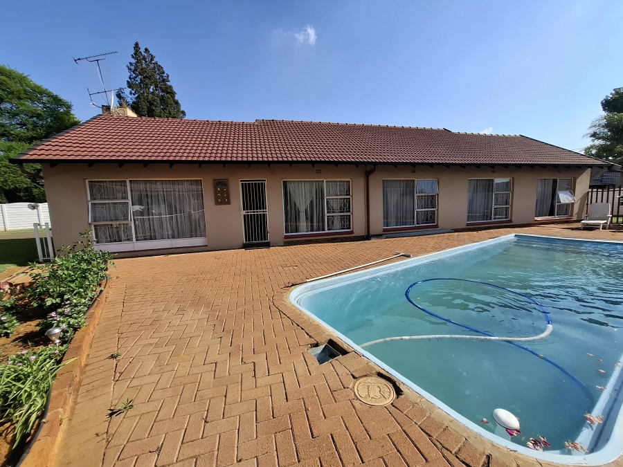 3 Bedroom Property for Sale in Dal Fouche Gauteng