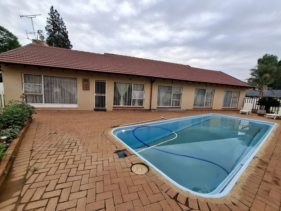 3 Bedroom Property for Sale in Dal Fouche Gauteng