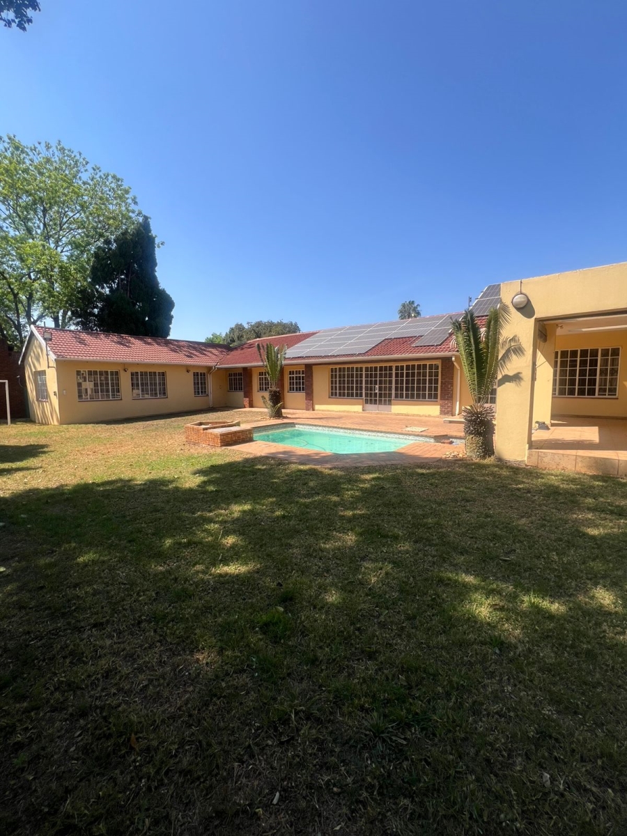 4 Bedroom Property for Sale in Bedfordview Gauteng