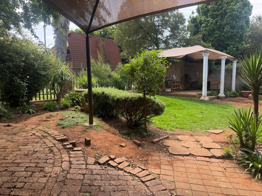 To Let 3 Bedroom Property for Rent in Dersley Gauteng