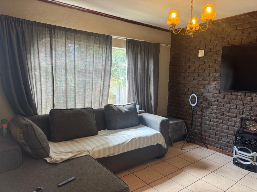 To Let 3 Bedroom Property for Rent in Dersley Gauteng
