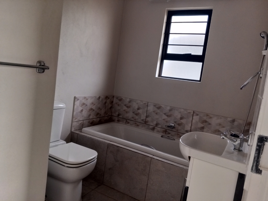 2 Bedroom Property for Sale in Kya Sands Gauteng