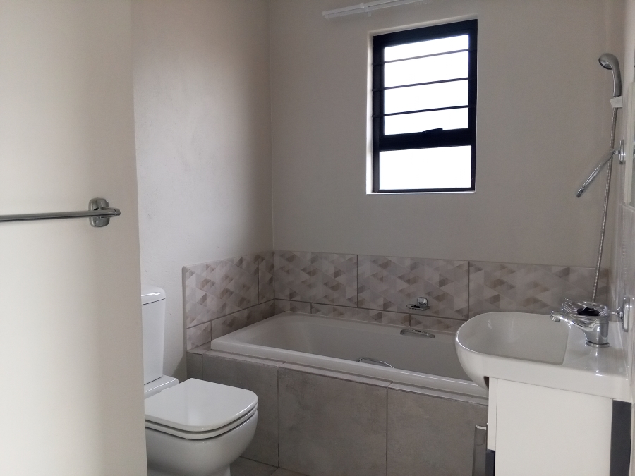 2 Bedroom Property for Sale in Kya Sands Gauteng