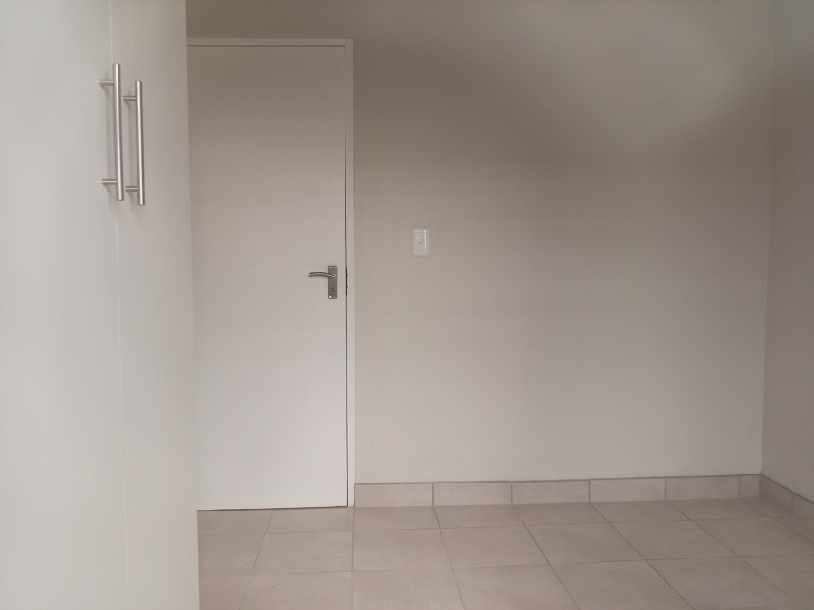 2 Bedroom Property for Sale in Kya Sands Gauteng