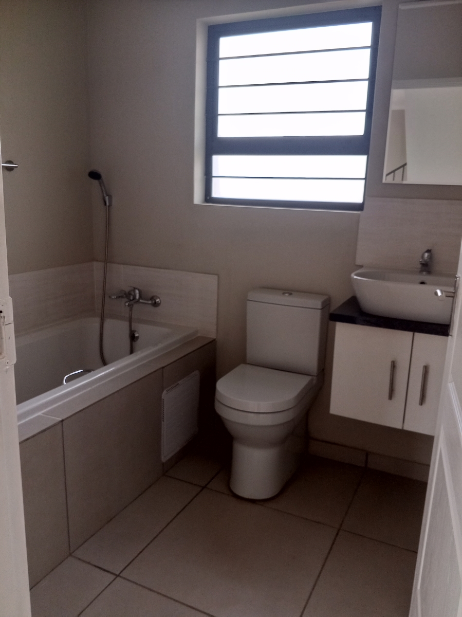 2 Bedroom Property for Sale in Kya Sands Gauteng