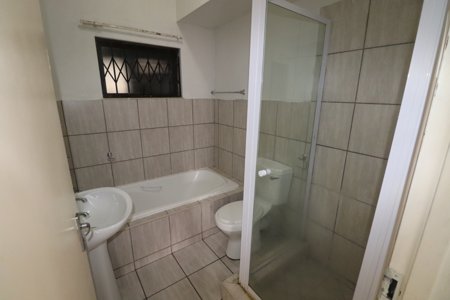 To Let 2 Bedroom Property for Rent in Birchleigh Gauteng