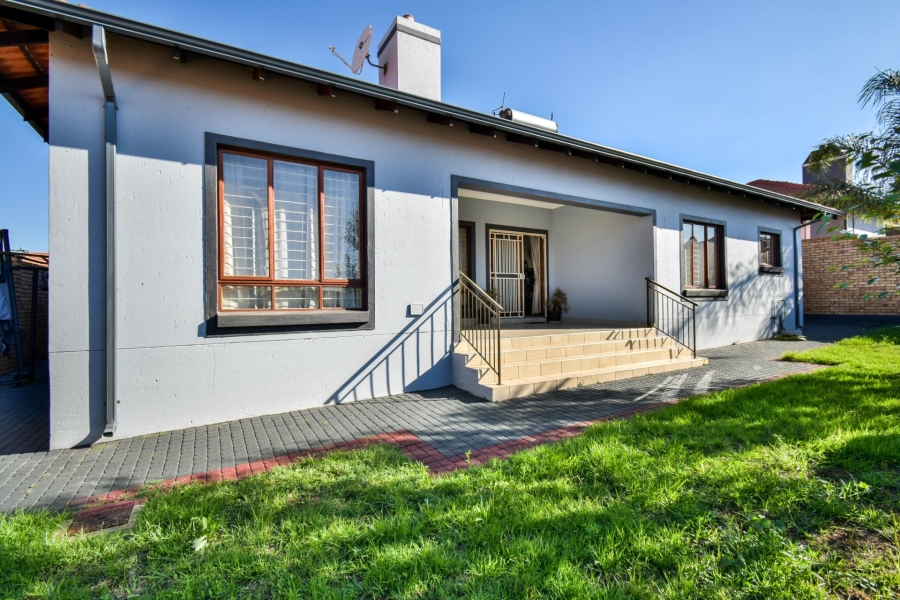 3 Bedroom Property for Sale in Sevilla Estate Gauteng