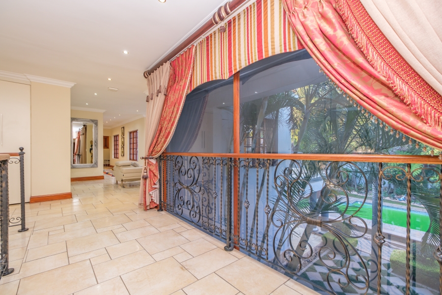 5 Bedroom Property for Sale in Hurlingham Manor Gauteng