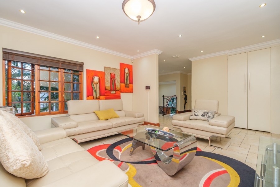 5 Bedroom Property for Sale in Hurlingham Manor Gauteng
