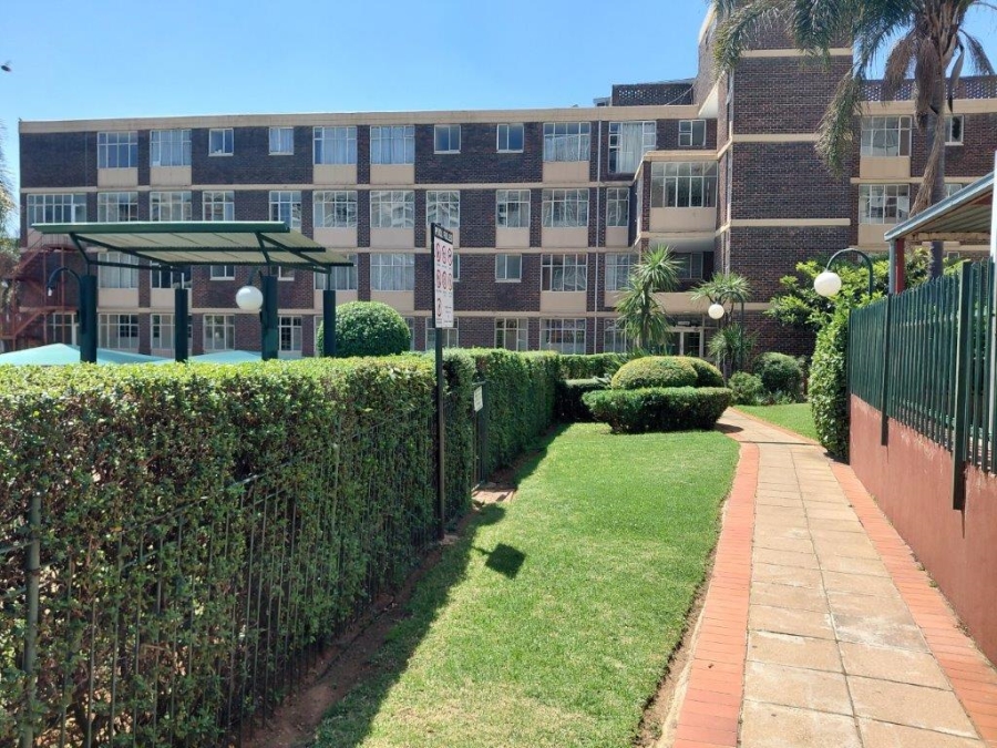 2 Bedroom Property for Sale in Bedford Gardens Gauteng