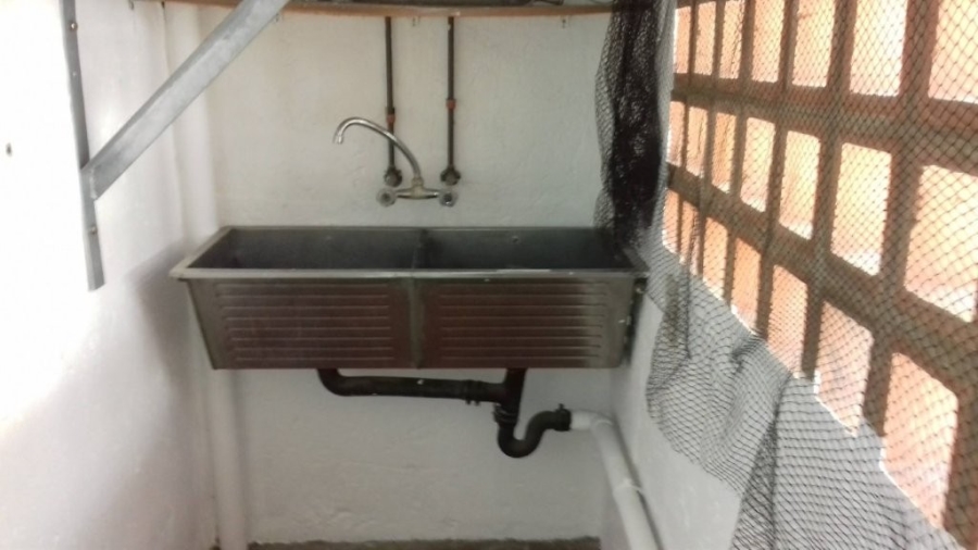 To Let 2 Bedroom Property for Rent in Glenhazel Gauteng